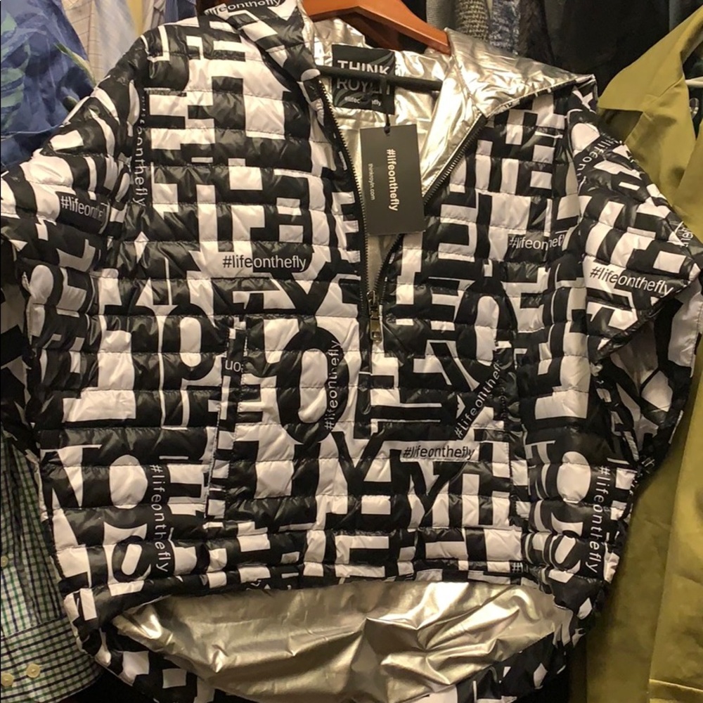 Think Royln poncho black/white SZ  XS/S